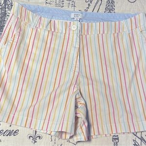 Crown & Ivy Caroline 5” shorts in size 16